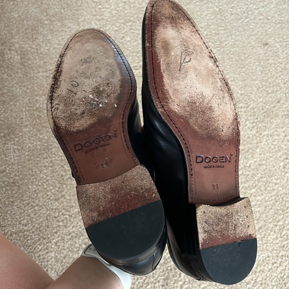 Dogen black leather wingtipped oxford shoes 9.5 - Picture 6 of 7